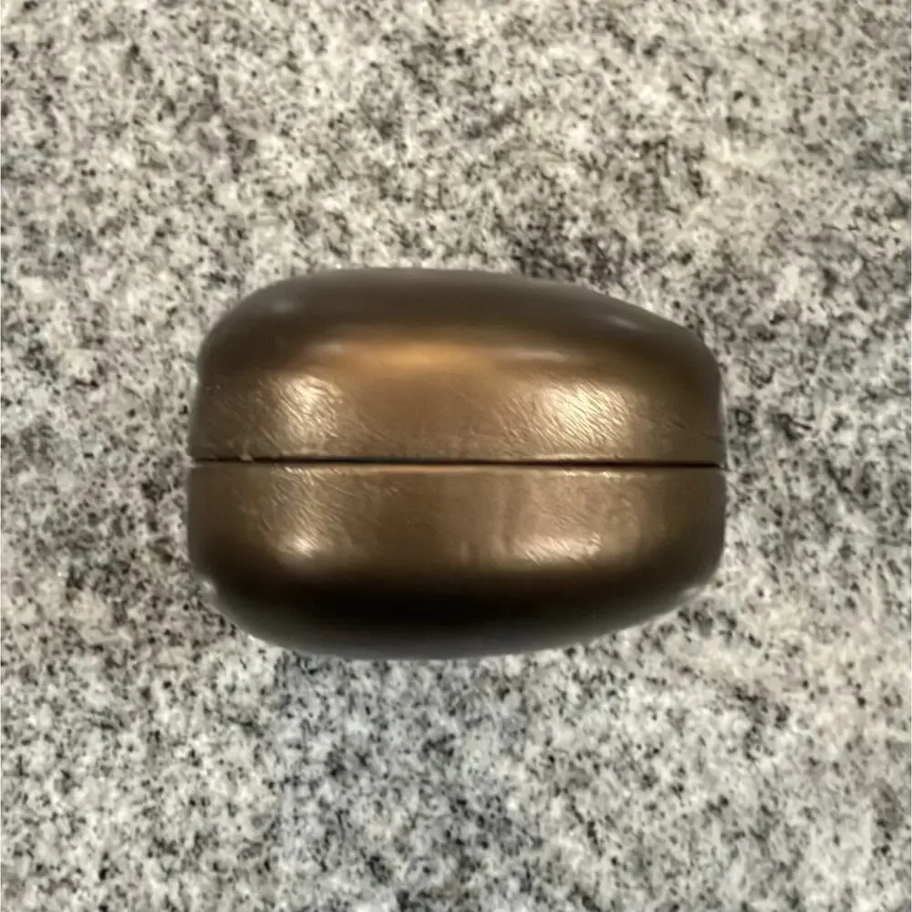 VINTAGE Y2K Gucci Sunglasses Hard/Clam Shell Bronze Metallic Case w Monogram Int